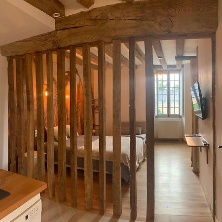 Le Bas Chitray Bed & Breakfast Ménil Exterior foto