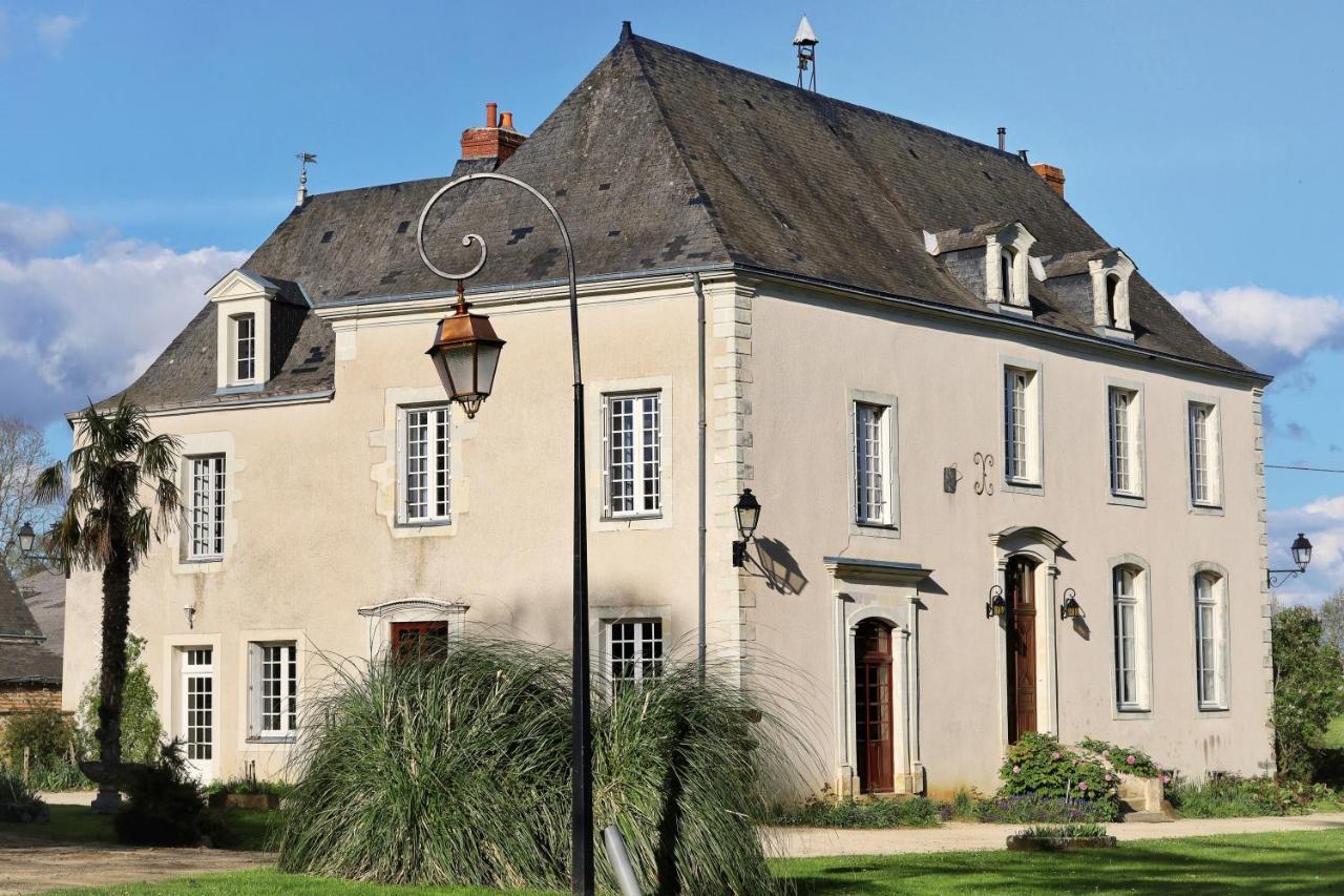 Le Bas Chitray Bed & Breakfast Ménil Exterior foto