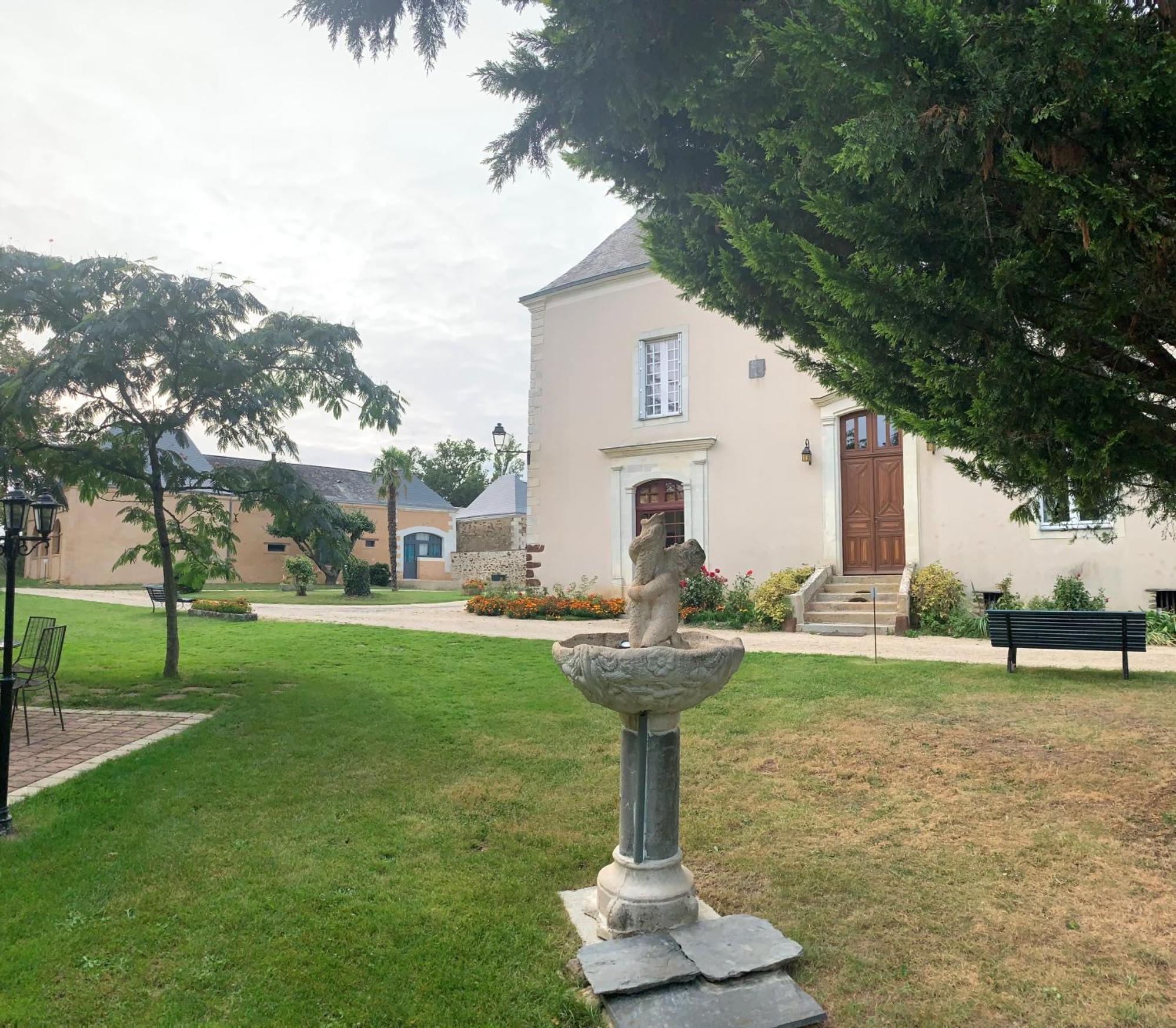 Le Bas Chitray Bed & Breakfast Ménil Exterior foto